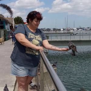 Meet your Posher, Niki